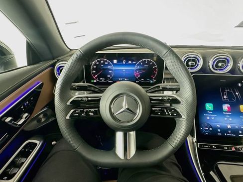 Used 2026 Mercedes-Benz CLE 300 4MATIC Cabriolet image 11