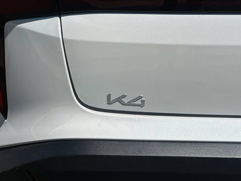 Certified 2025 Kia K4 FWD image 22