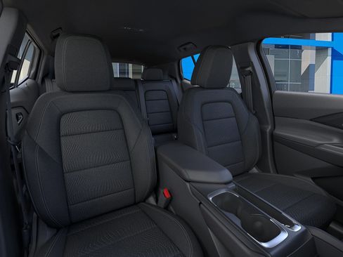 New 2026 Chevrolet Equinox EV LT image 16