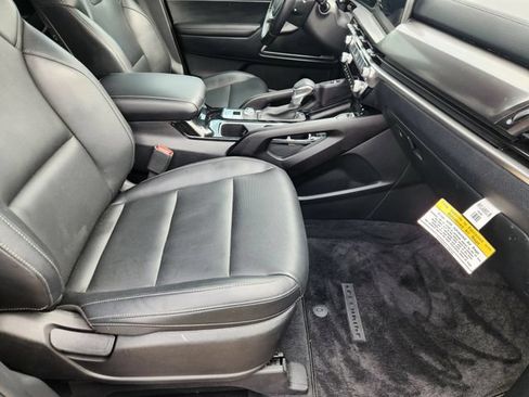 Used 2025 Kia Telluride S FWD image 14