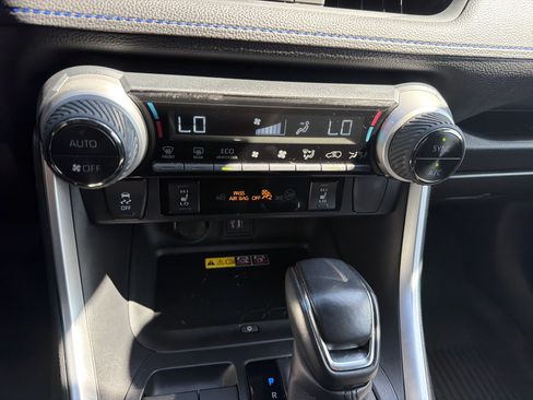 Used 2024 Toyota RAV4 XSE w/ Advanced Technology Package AWD/4WD image 24