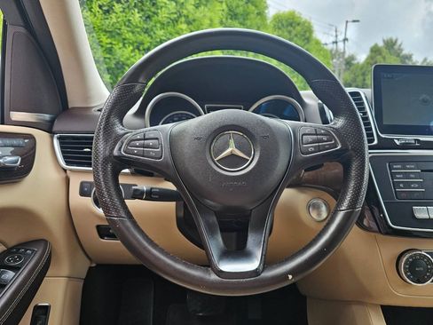 Used 2018 Mercedes-Benz GLE 350 w/ Premium 1 Package image 19