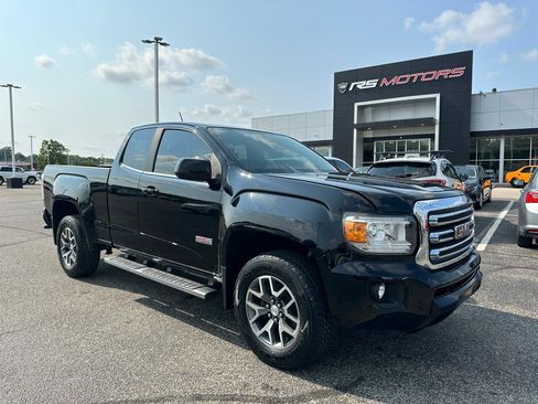 Used 2017 GMC Canyon SLE w/ All Terrain Package AWD/4WD image 1