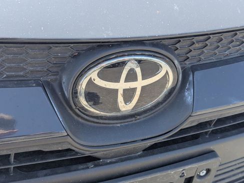 Used 2024 Toyota Corolla LE FWD image 11