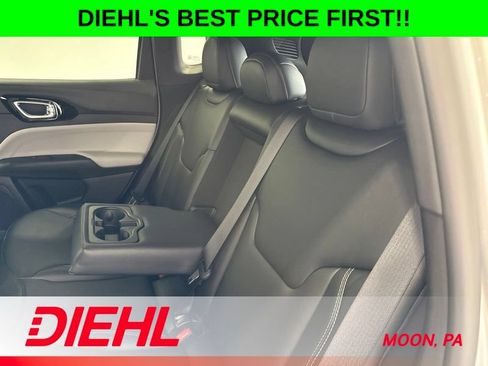 New 2026 Jeep Compass Limited AWD/4WD image 17