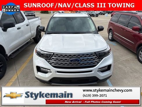 Used 2021 Ford Explorer Limited w/ Equipment Group 301A image 6