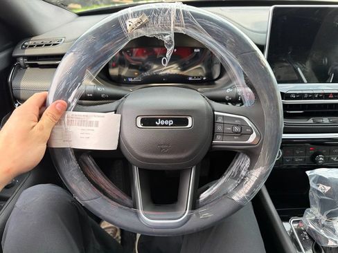 New 2026 Jeep Compass Limited w/ Sun, Sound & Navigation Group AWD/4WD image 13