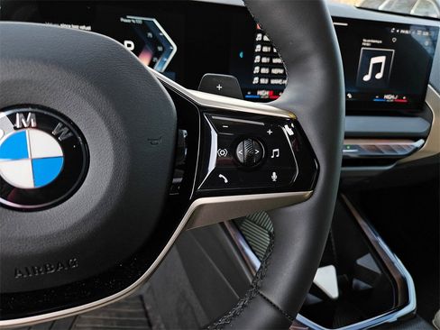 Used 2025 BMW X3 xDrive30i w/ Convenience Package image 12