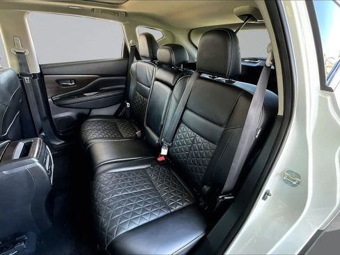 Used 2019 Nissan Murano Platinum w/ Cargo Package FWD image 19