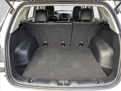 Used 2018 Jeep Compass Limited AWD/4WD image 6