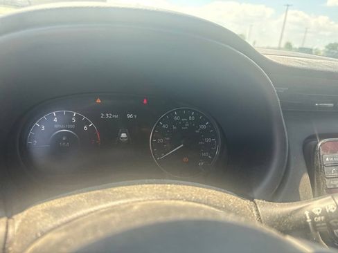 Used 2024 Nissan Kicks SR FWD image 9
