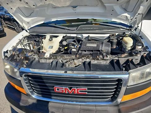 Used 2014 GMC Savana 2500 image 24