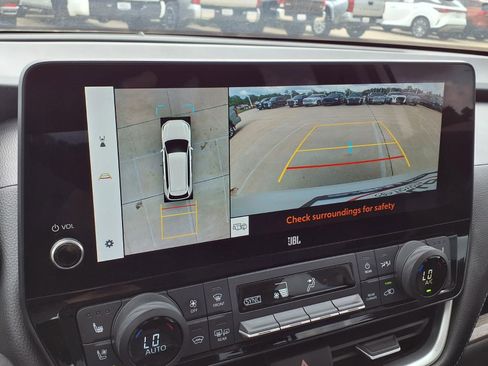 Certified 2025 Toyota Grand Highlander FWD image 12