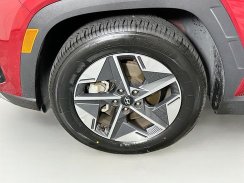 Used 2025 Hyundai Tucson SEL FWD image 11