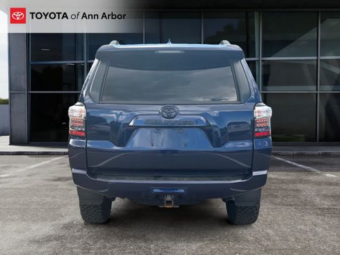Used 2024 Toyota 4Runner SR5 Premium w/ Moonroof Package AWD/4WD image 4