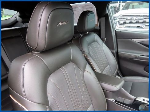 Used 2025 Buick Envista Avenir image 9