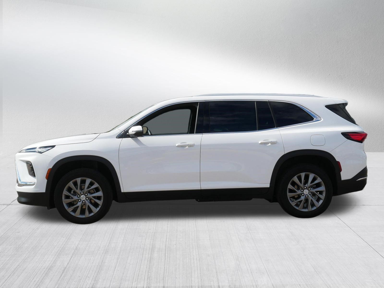 Used 2026 Buick Enclave Preferred AWD/4WD image 4