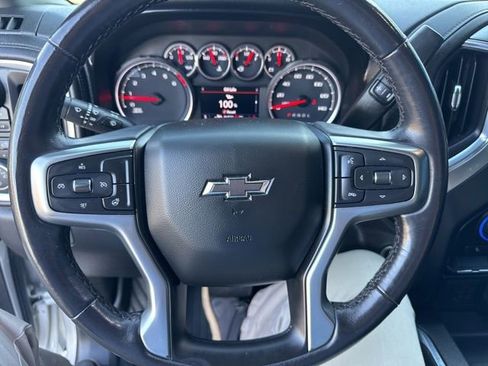 Used 2021 Chevrolet Silverado 1500 LT Trail Boss AWD/4WD image 17