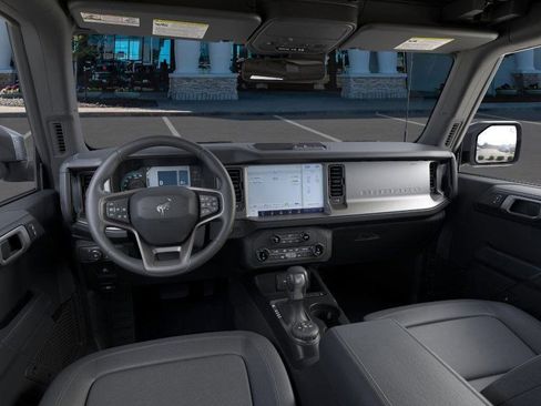 New 2025 Ford Bronco Outer Banks image 9