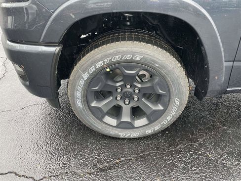 New 2026 RAM 1500 4x4 Crew Cab image 38