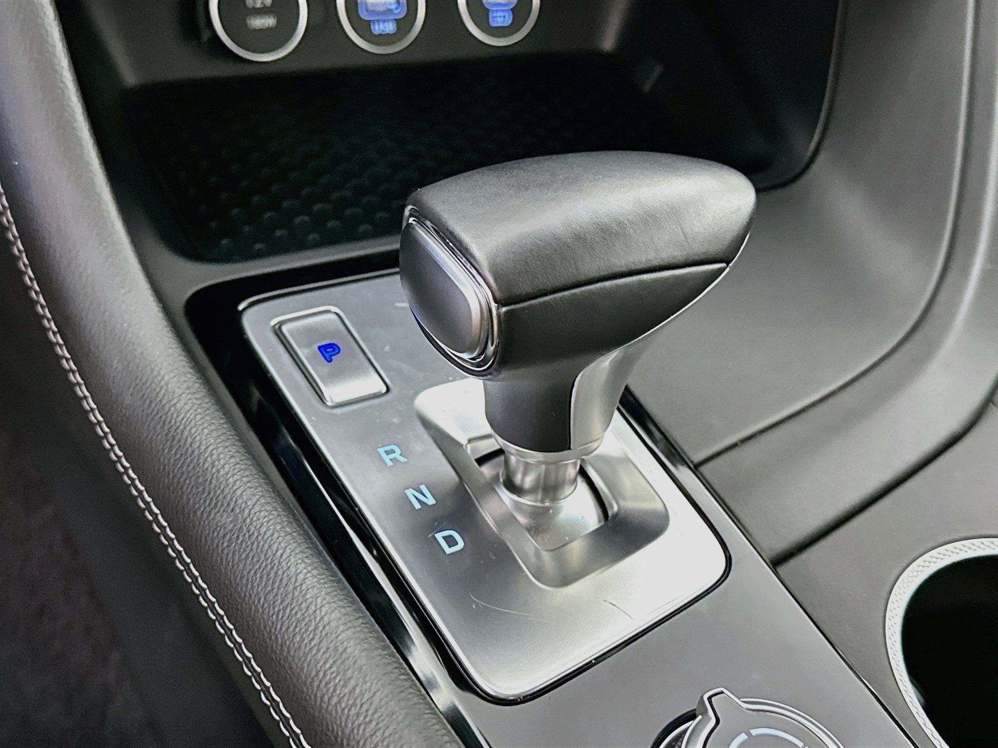 Used 2026 Genesis G70 2.5T RWD image 25