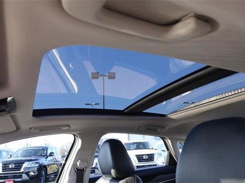 Used 2022 Kia K5 EX w/ EX Premium Package image 9