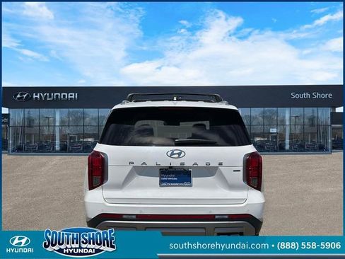 Used 2023 Hyundai Palisade Limited AWD/4WD image 7