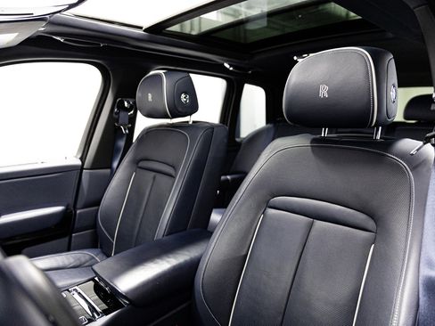 Used 2020 Rolls-Royce Cullinan image 27