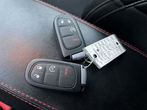 Used 2021 Jeep Cherokee Trailhawk w/ Trailer Tow Group image 26