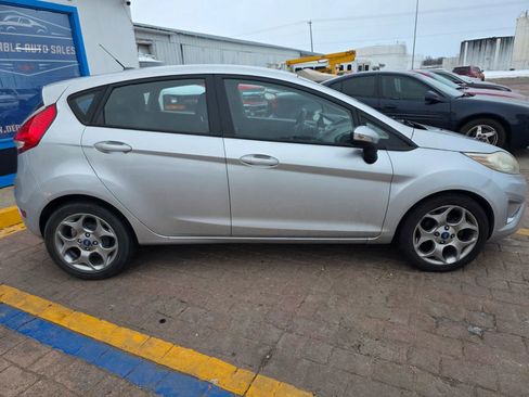 Used 2012 Ford Fiesta SES image 4