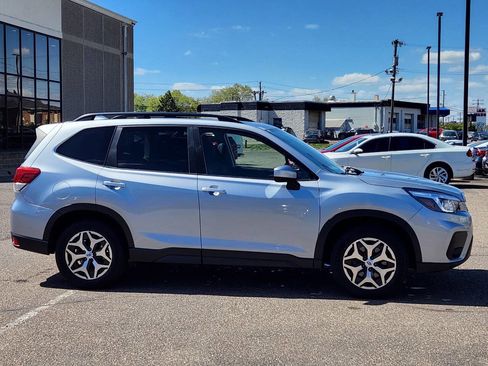 Used 2020 Subaru Forester Premium AWD/4WD image 10