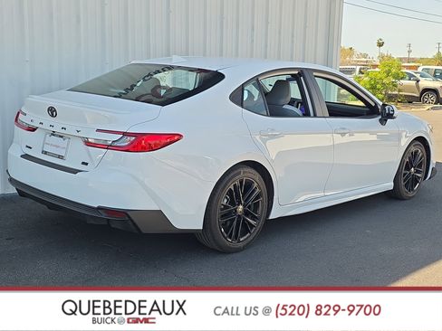 Used 2025 Toyota Camry SE w/ Convenience Package image 7