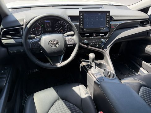 Used 2024 Toyota Camry SE w/ Audio Upgrade Package FWD image 15