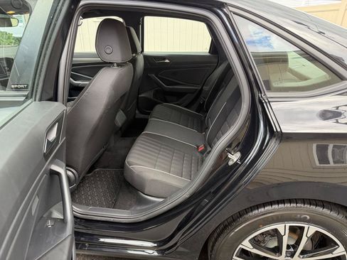 Used 2023 Volkswagen Jetta Sport FWD image 11