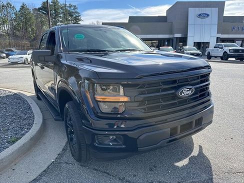 New 2026 Ford F150 XLT w/ XLT Black Appearance Package image 3