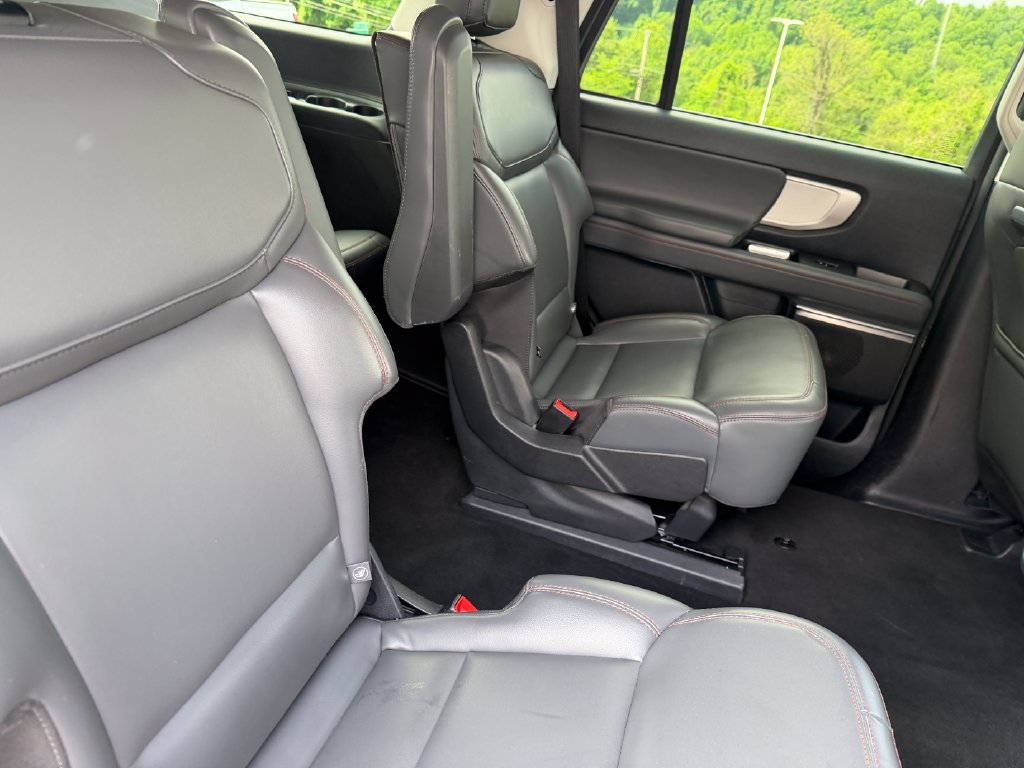 Certified 2025 Ford Expedition Active AWD/4WD image 25