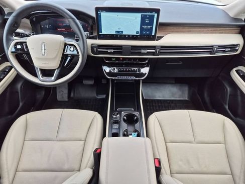 Certified 2026 Lincoln Corsair Reserve w/ Rear Removable Package Tray AWD/4WD image 30