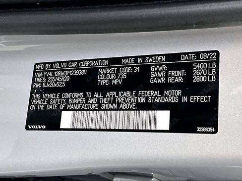 Certified 2023 Volvo XC60 B5 Plus w/ Climate Package image 31