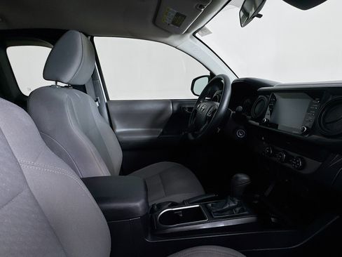 Used 2021 Toyota Tacoma SR w/ SR Convenience Package RWD image 27