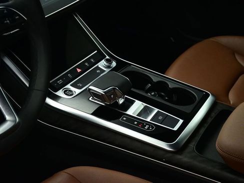 Used 2021 Audi Q7 3.0T Premium Plus image 17