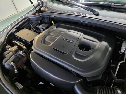 Used 2019 Jeep Grand Cherokee Altitude AWD/4WD image 42