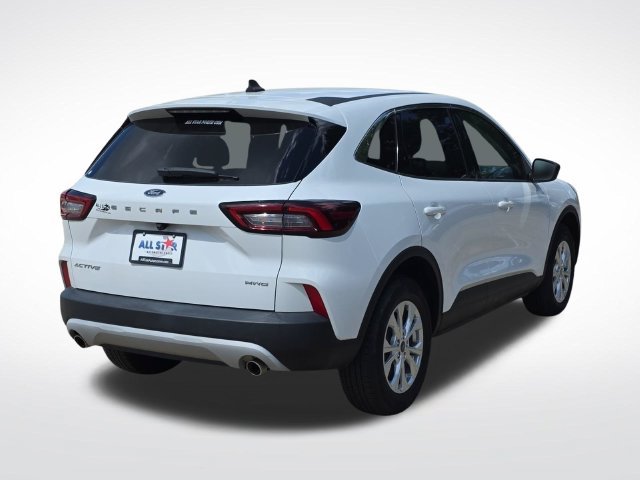 Used 2023 Ford Escape Active AWD/4WD image 3