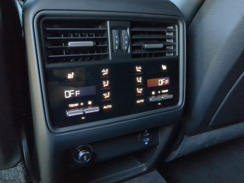 Used 2023 Porsche Cayenne Turbo GT image 17