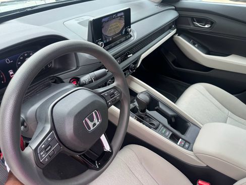 Certified 2025 Honda Accord SE image 15