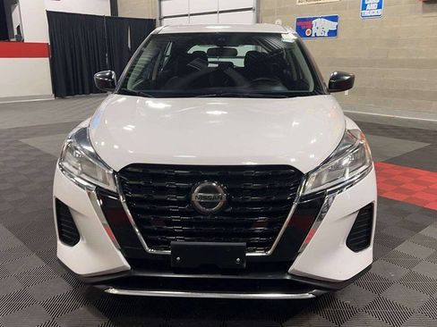 Used 2021 Nissan Kicks S FWD image 10