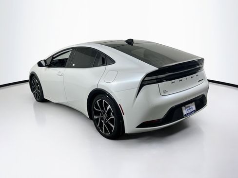 Used 2024 Toyota Prius Prime Premium image 7