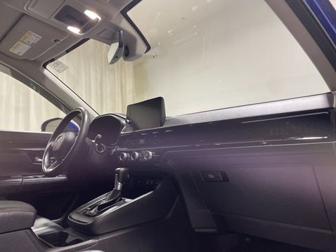 Used 2025 Honda CR-V EX-L image 15