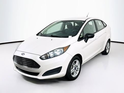 Used 2019 Ford Fiesta SE image 3