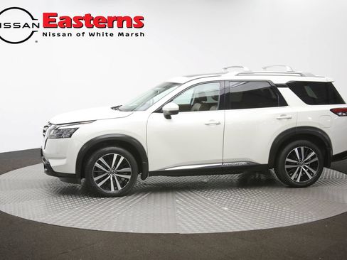 Used 2023 Nissan Pathfinder Platinum AWD/4WD image 62