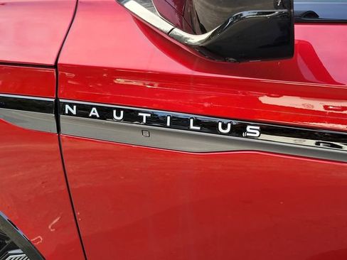 New 2026 Lincoln Nautilus Reserve AWD/4WD image 24